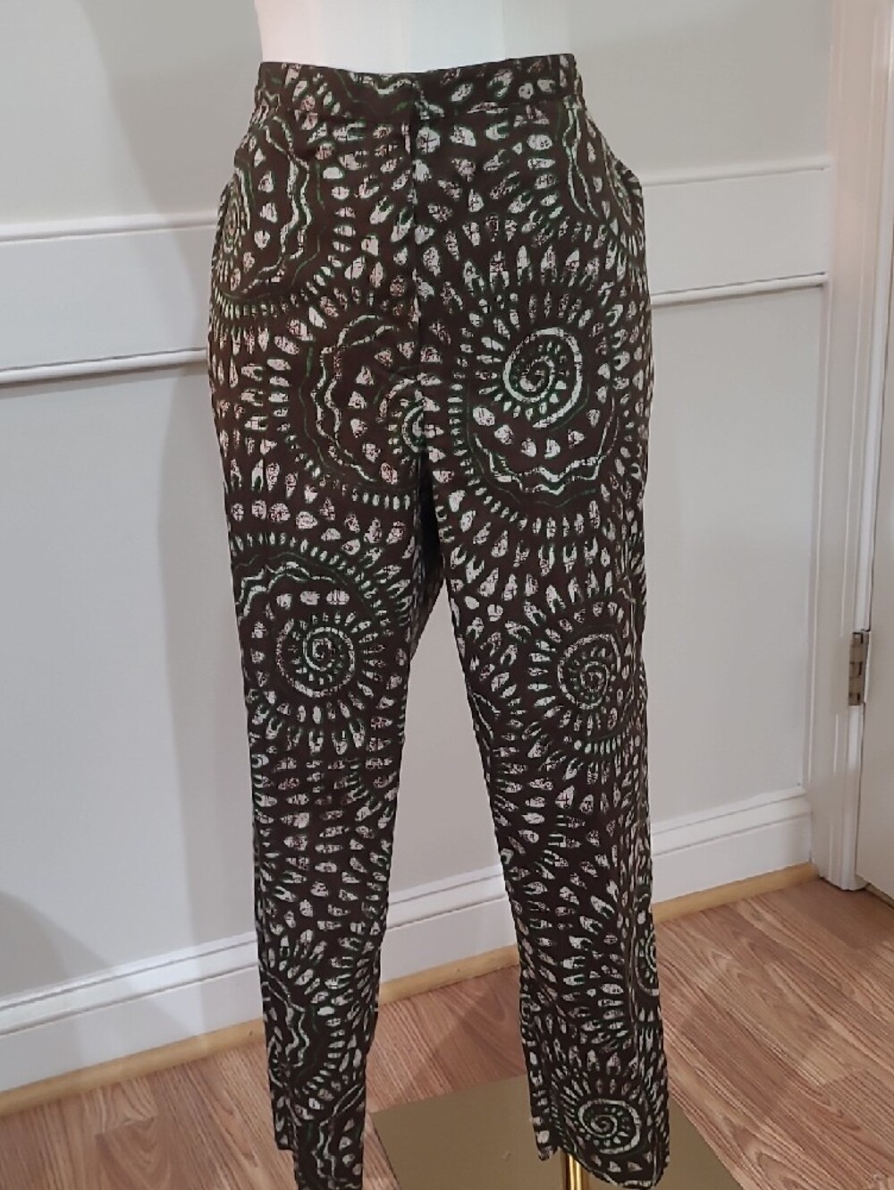 Ruby Rd. Two-Piece Batik-Print Matching Jacket and Pant Set - Size 8 - Picture 7 of 12